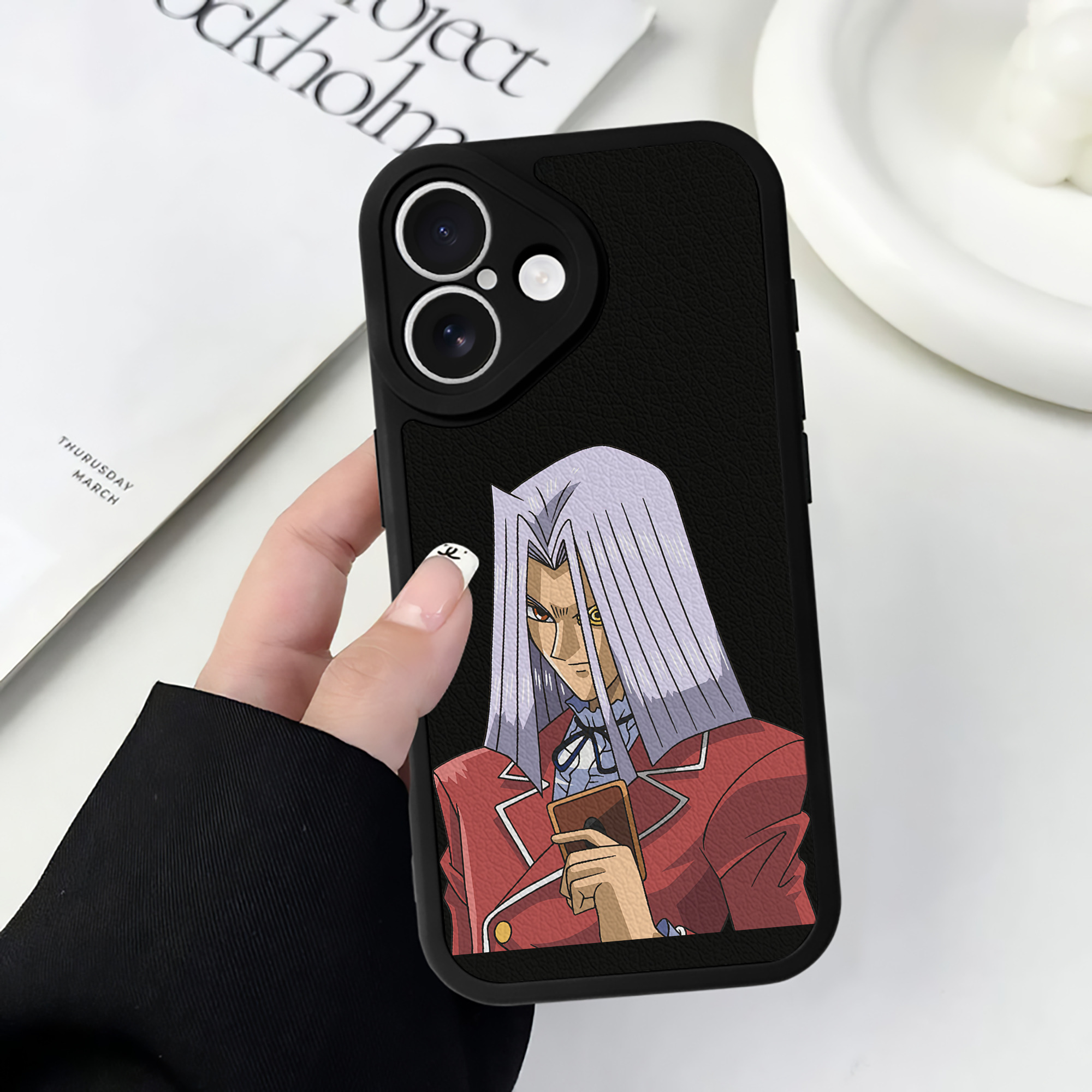 遊☆戯☆王 Yu-Gi-Oh! 【iPhone 16シリーズ対応】シリコンスマホケース（レザー調） 材質：シリコン